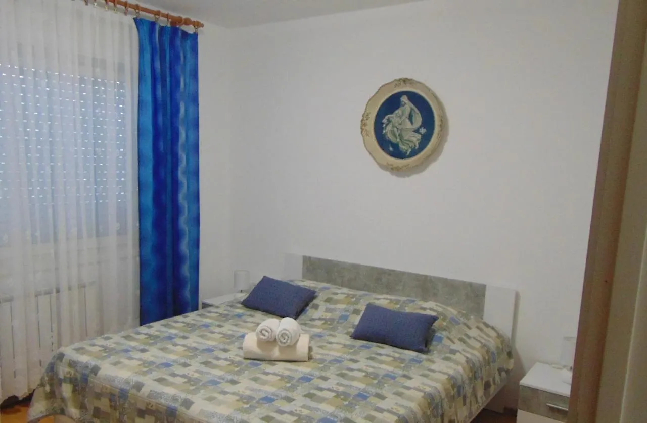 Apartments By The Sea Seget Donji, Trogir - 19351
